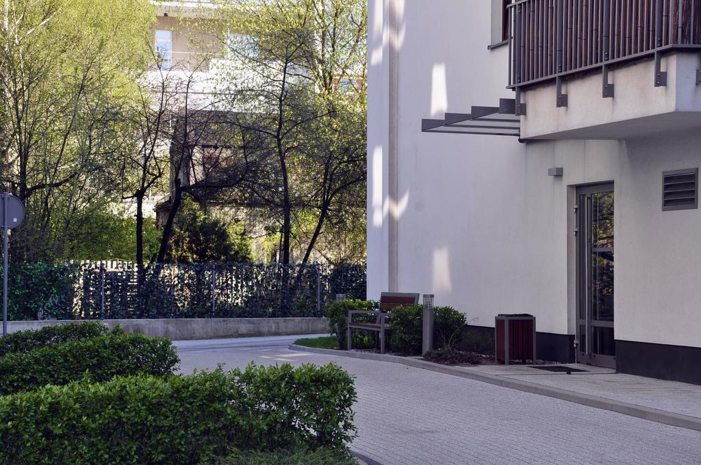 Prudentia Apartments Wola Warszawa Exteriör bild